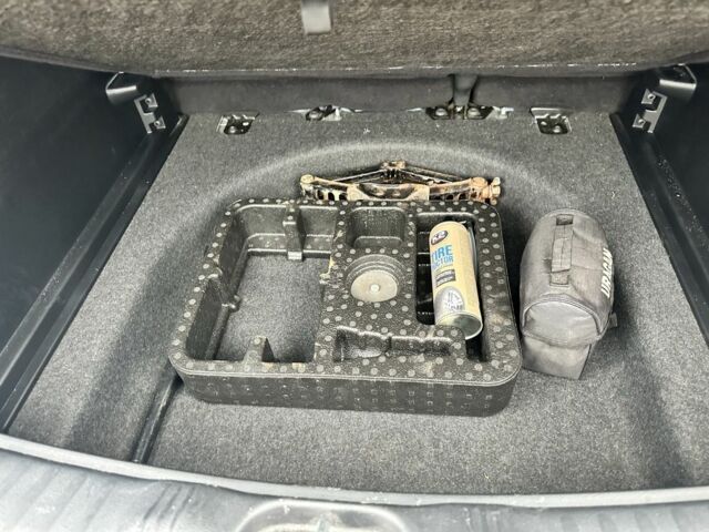 Чорний Джип Compass, об'ємом двигуна 2.4 л та пробігом 193 тис. км за 13800 $, фото 16 на Automoto.ua