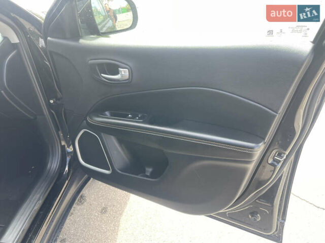 Черный Джип Компас, объемом двигателя 2.4 л и пробегом 48 тыс. км за 15550 $, фото 21 на Automoto.ua