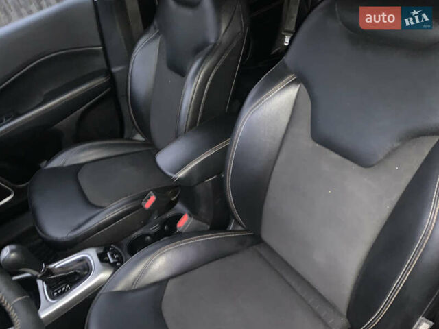 Черный Джип Компас, объемом двигателя 0 л и пробегом 177 тыс. км за 14200 $, фото 17 на Automoto.ua