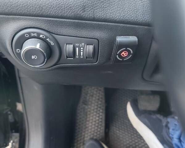 Черный Джип Компас, объемом двигателя 2.36 л и пробегом 95 тыс. км за 16200 $, фото 10 на Automoto.ua