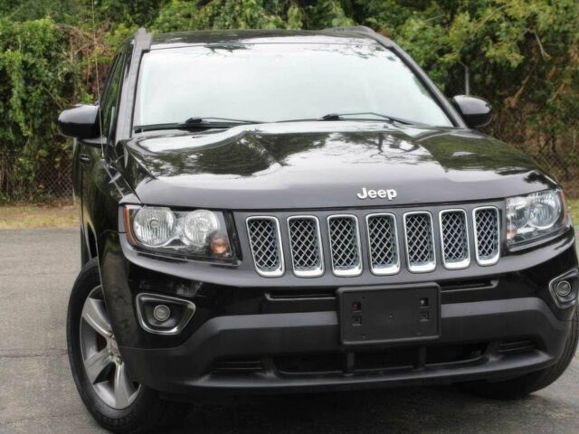 Чорний Джип Compass, об'ємом двигуна 2.4 л та пробігом 60 тис. км за 10500 $, фото 1 на Automoto.ua