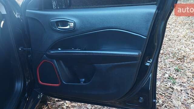 Черный Джип Компас, объемом двигателя 2.4 л и пробегом 99 тыс. км за 14300 $, фото 21 на Automoto.ua