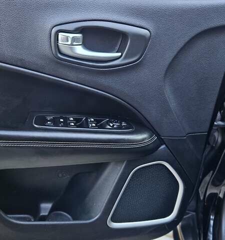 Черный Джип Компас, объемом двигателя 2.36 л и пробегом 140 тыс. км за 12500 $, фото 14 на Automoto.ua