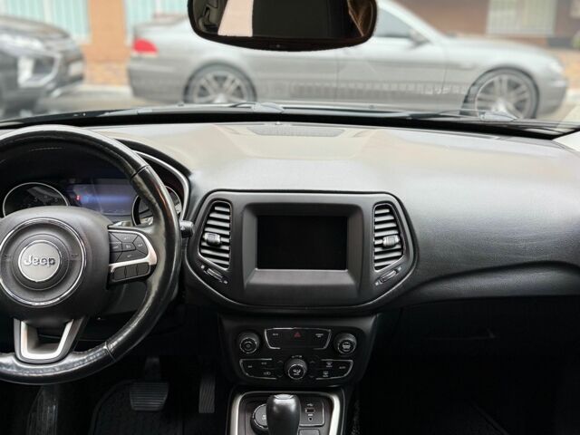 Джип Compass 2017 у Софіївська Борщагівка на Automoto.ua Чорний Джип Compass, об'ємом двигуна 2.4 л та пробігом 140 тис. км за 14000 $, фото 4 на Automoto.ua