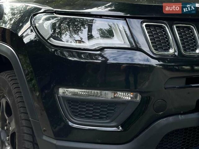 Чорний Джип Compass, об'ємом двигуна 2.4 л та пробігом 93 тис. км за 15290 $, фото 1 на Automoto.ua