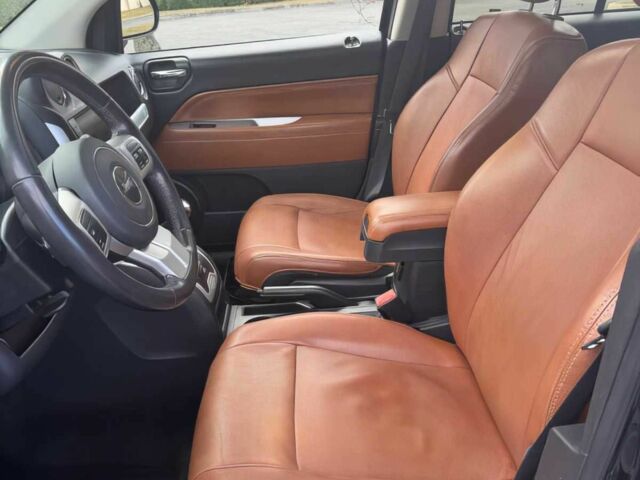 Черный Джип Компас, объемом двигателя 2.4 л и пробегом 68 тыс. км за 5100 $, фото 9 на Automoto.ua