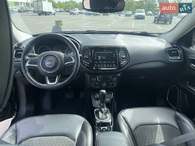 Черный Джип Компас, объемом двигателя 2.4 л и пробегом 48 тыс. км за 15550 $, фото 7 на Automoto.ua