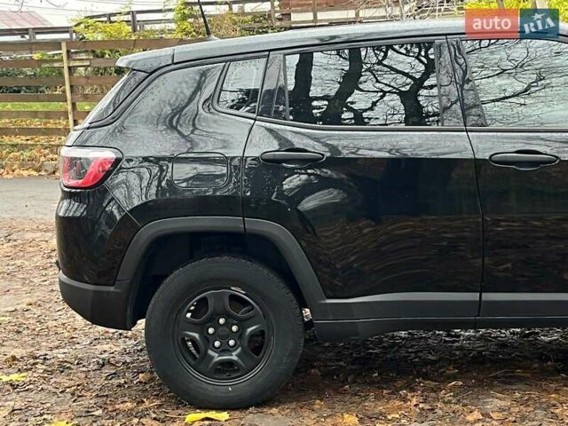 Черный Джип Компас, объемом двигателя 2.4 л и пробегом 93 тыс. км за 13990 $, фото 6 на Automoto.ua