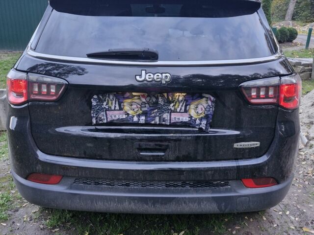 Черный Джип Компас, объемом двигателя 0 л и пробегом 152 тыс. км за 13800 $, фото 2 на Automoto.ua