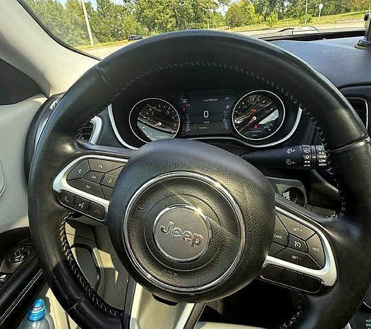 Чорний Джип Compass, об'ємом двигуна 2.4 л та пробігом 155 тис. км за 15500 $, фото 4 на Automoto.ua