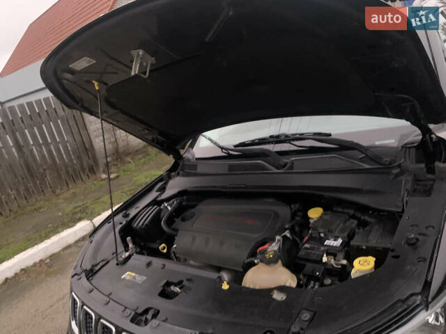 Черный Джип Компас, объемом двигателя 0 л и пробегом 177 тыс. км за 14200 $, фото 24 на Automoto.ua