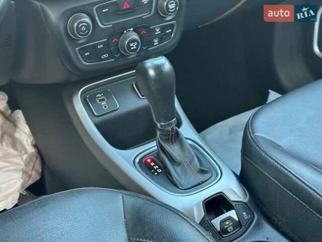 Черный Джип Компас, объемом двигателя 2.4 л и пробегом 124 тыс. км за 10500 $, фото 11 на Automoto.ua