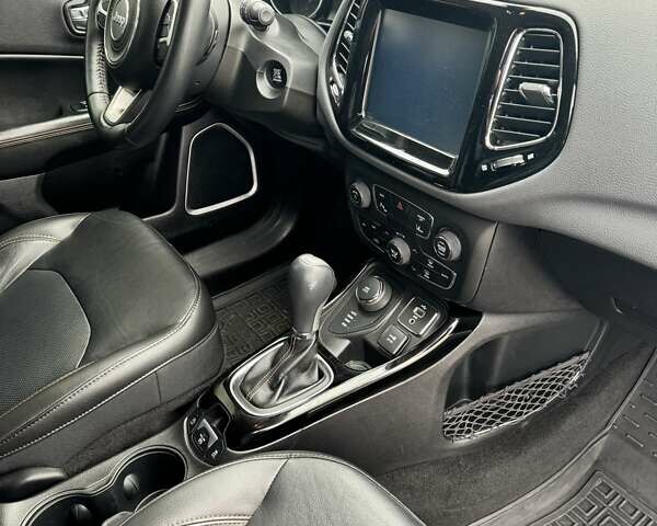 Черный Джип Компас, объемом двигателя 2.36 л и пробегом 67 тыс. км за 13900 $, фото 15 на Automoto.ua