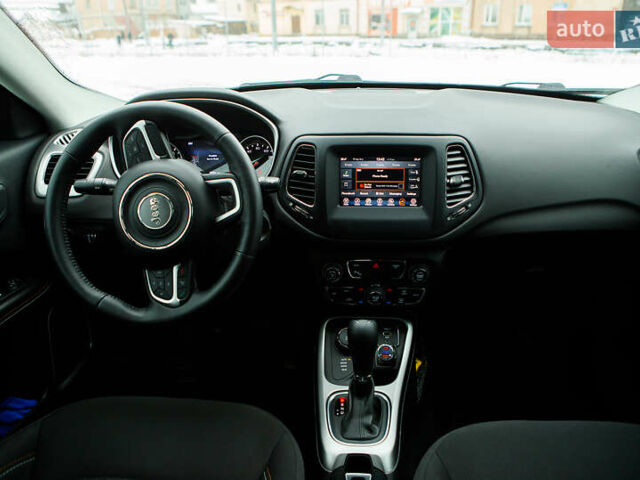 Чорний Джип Compass, об'ємом двигуна 2.4 л та пробігом 33 тис. км за 15590 $, фото 18 на Automoto.ua