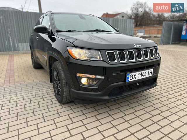 Черный Джип Компас, объемом двигателя 2.36 л и пробегом 157 тыс. км за 15300 $, фото 2 на Automoto.ua