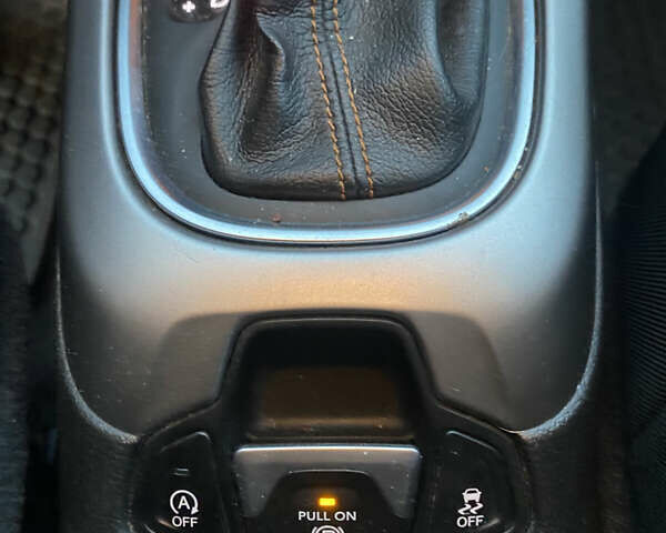 Черный Джип Компас, объемом двигателя 2.4 л и пробегом 100 тыс. км за 14300 $, фото 9 на Automoto.ua