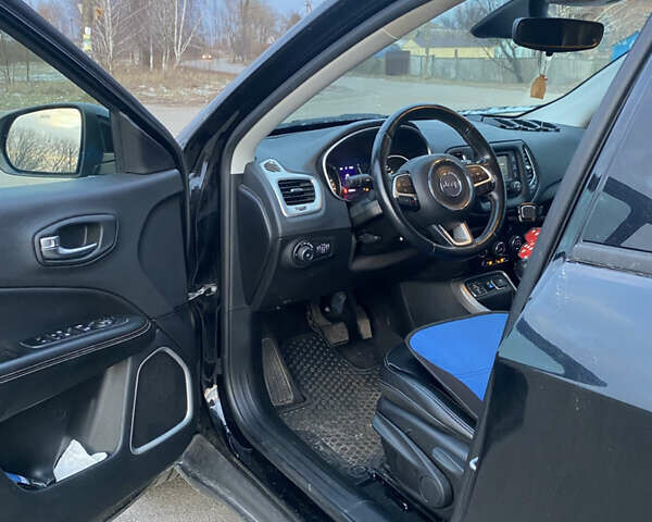 Черный Джип Компас, объемом двигателя 2.4 л и пробегом 100 тыс. км за 14300 $, фото 6 на Automoto.ua