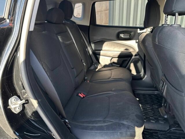 Черный Джип Компас, объемом двигателя 2.4 л и пробегом 128 тыс. км за 12850 $, фото 18 на Automoto.ua