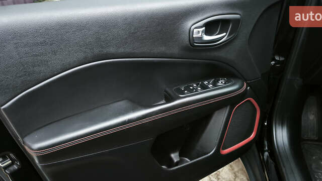 Черный Джип Компас, объемом двигателя 2.36 л и пробегом 41 тыс. км за 19000 $, фото 22 на Automoto.ua