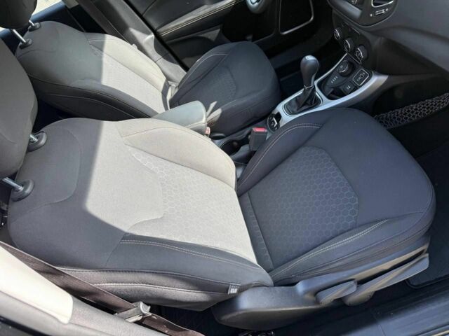 Черный Джип Компас, объемом двигателя 2.4 л и пробегом 146 тыс. км за 13500 $, фото 6 на Automoto.ua