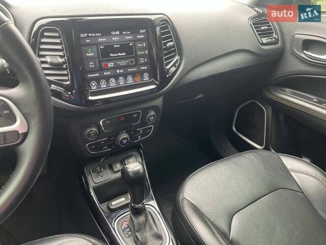 Джип Compass 2018 у Чернігові на Automoto.ua Чорний Джип Compass, об'ємом двигуна 2.36 л та пробігом 100 тис. км за 16400 $, фото 30 на Automoto.ua