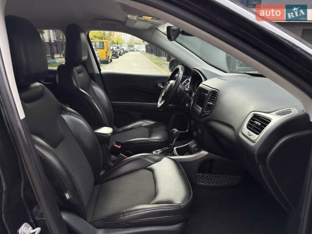 Джип Компас 2018 в Ивано-Франковске на Automoto.ua Черный Джип Компас, объемом двигателя 2.4 л и пробегом 100 тыс. км за 13499 $, фото 22 на Automoto.ua