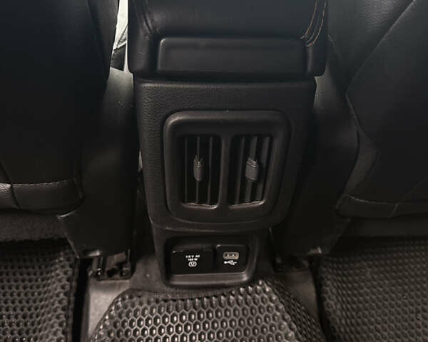 Черный Джип Компас, объемом двигателя 2.4 л и пробегом 58 тыс. км за 16300 $, фото 22 на Automoto.ua