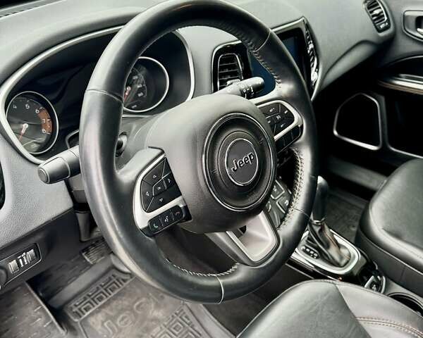 Черный Джип Компас, объемом двигателя 2.36 л и пробегом 67 тыс. км за 13900 $, фото 10 на Automoto.ua