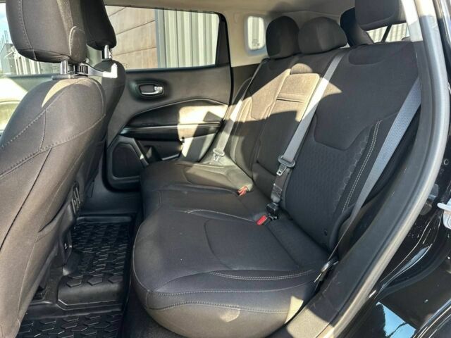 Черный Джип Компас, объемом двигателя 2.4 л и пробегом 128 тыс. км за 12850 $, фото 10 на Automoto.ua