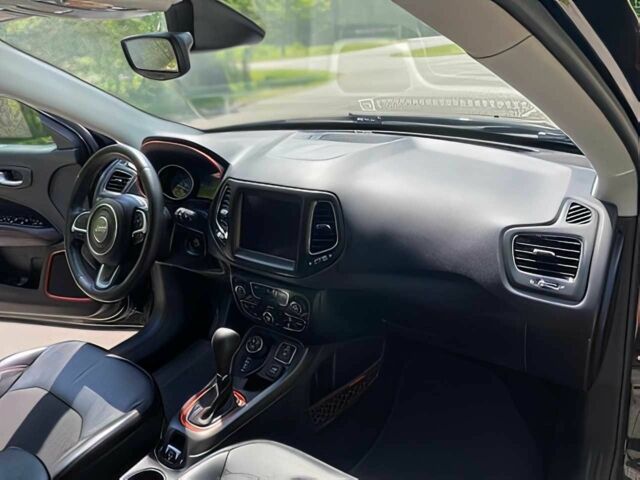 Черный Джип Компас, объемом двигателя 2.4 л и пробегом 48 тыс. км за 6900 $, фото 10 на Automoto.ua