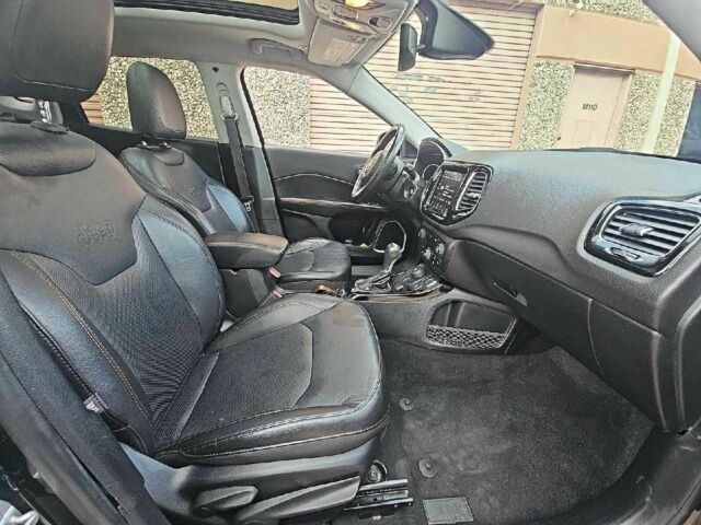 Черный Джип Компас, объемом двигателя 0 л и пробегом 72 тыс. км за 10800 $, фото 8 на Automoto.ua