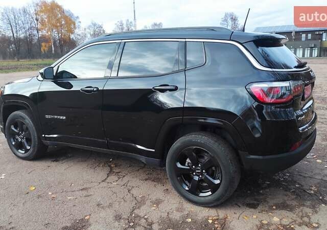 Черный Джип Компас, объемом двигателя 2.4 л и пробегом 151 тыс. км за 13999 $, фото 2 на Automoto.ua