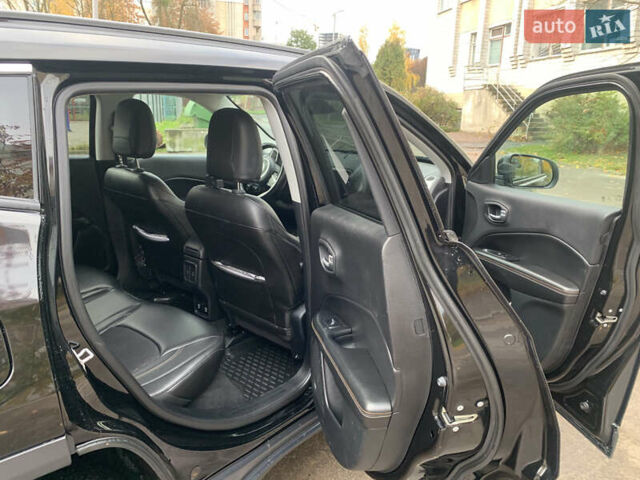 Джип Компас 2018 в Львове на Automoto.ua Черный Джип Компас, объемом двигателя 2.36 л и пробегом 136 тыс. км за 14400 $, фото 32 на Automoto.ua