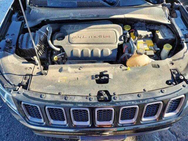 Черный Джип Компас, объемом двигателя 2.4 л и пробегом 122 тыс. км за 3000 $, фото 11 на Automoto.ua