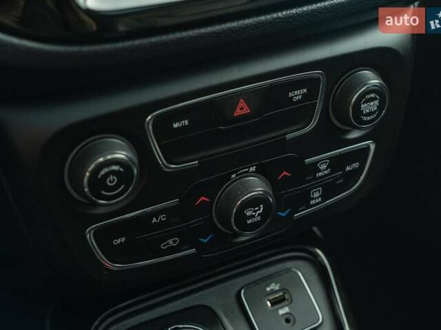 Чорний Джип Compass, об'ємом двигуна 2.36 л та пробігом 78 тис. км за 18500 $, фото 30 на Automoto.ua