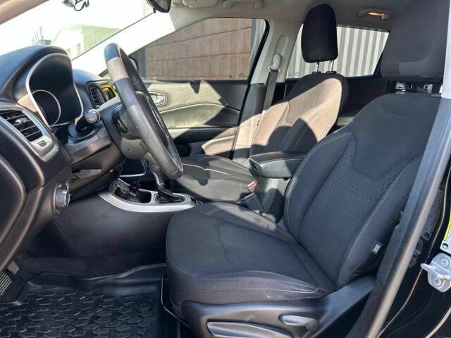 Черный Джип Компас, объемом двигателя 2.4 л и пробегом 128 тыс. км за 12850 $, фото 19 на Automoto.ua