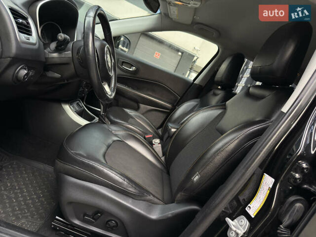 Джип Компас 2018 в Ивано-Франковске на Automoto.ua Черный Джип Компас, объемом двигателя 2.4 л и пробегом 100 тыс. км за 13499 $, фото 14 на Automoto.ua