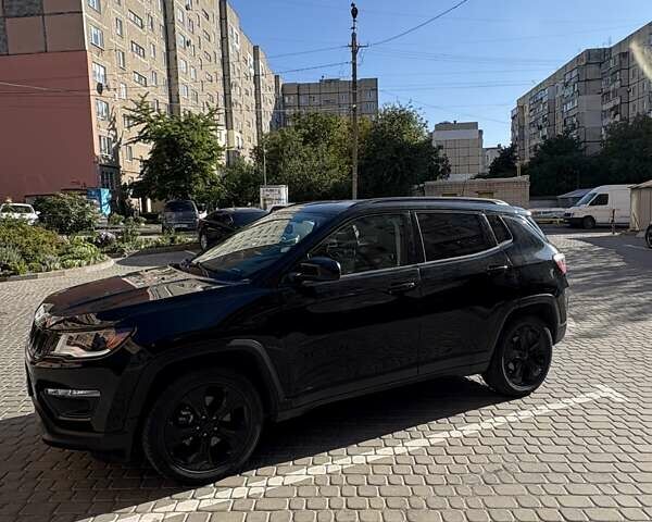 Черный Джип Компас, объемом двигателя 2.4 л и пробегом 136 тыс. км за 12700 $, фото 3 на Automoto.ua