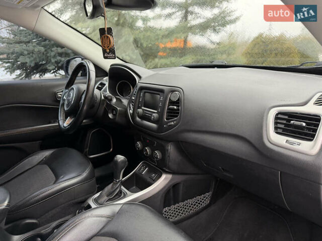 Черный Джип Компас, объемом двигателя 2.36 л и пробегом 110 тыс. км за 11700 $, фото 17 на Automoto.ua