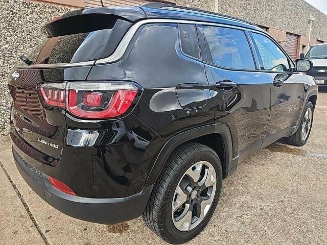 Черный Джип Компас, объемом двигателя 0 л и пробегом 72 тыс. км за 10800 $, фото 1 на Automoto.ua