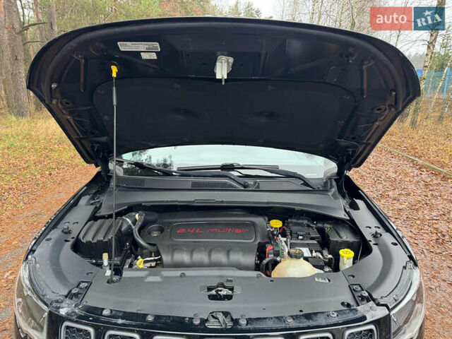 Чорний Джип Compass, об'ємом двигуна 2.4 л та пробігом 122 тис. км за 16377 $, фото 37 на Automoto.ua