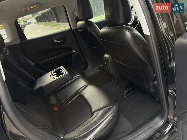 Джип Компас 2018 в Ивано-Франковске на Automoto.ua Черный Джип Компас, объемом двигателя 2.4 л и пробегом 100 тыс. км за 13499 $, фото 20 на Automoto.ua