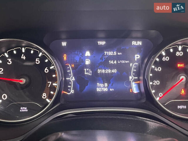 Чорний Джип Compass, об'ємом двигуна 2.4 л та пробігом 92 тис. км за 16900 $, фото 19 на Automoto.ua
