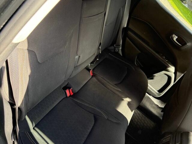 Черный Джип Компас, объемом двигателя 2.4 л и пробегом 146 тыс. км за 13500 $, фото 8 на Automoto.ua