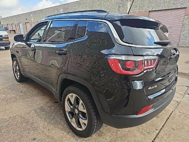 Черный Джип Компас, объемом двигателя 0 л и пробегом 72 тыс. км за 10800 $, фото 2 на Automoto.ua