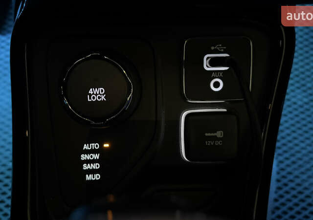 Черный Джип Компас, объемом двигателя 2.36 л и пробегом 130 тыс. км за 16900 $, фото 11 на Automoto.ua