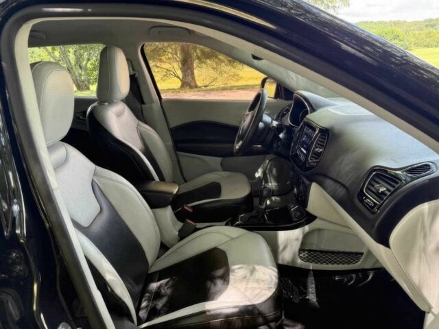 Чорний Джип Compass, об'ємом двигуна 2.4 л та пробігом 32 тис. км за 2860 $, фото 8 на Automoto.ua