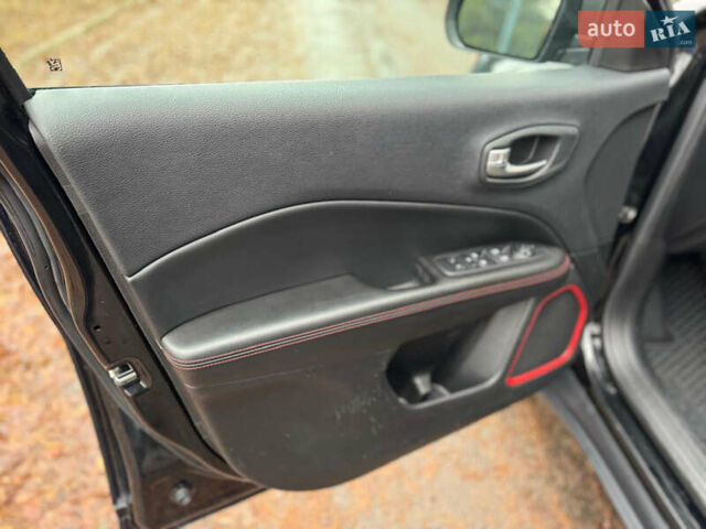 Чорний Джип Compass, об'ємом двигуна 2.4 л та пробігом 122 тис. км за 16377 $, фото 12 на Automoto.ua