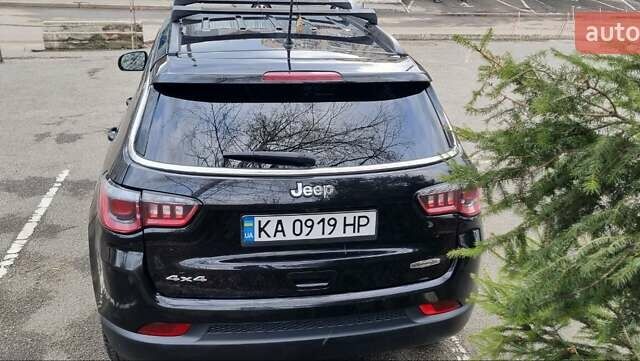 Черный Джип Компас, объемом двигателя 2.36 л и пробегом 160 тыс. км за 17345 $, фото 1 на Automoto.ua