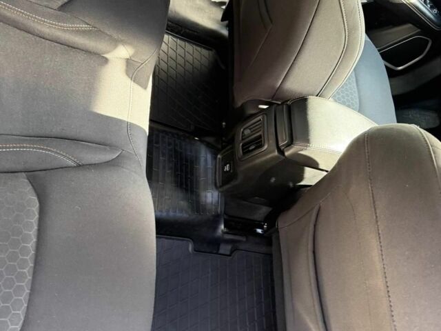 Черный Джип Компас, объемом двигателя 2.4 л и пробегом 146 тыс. км за 13500 $, фото 10 на Automoto.ua